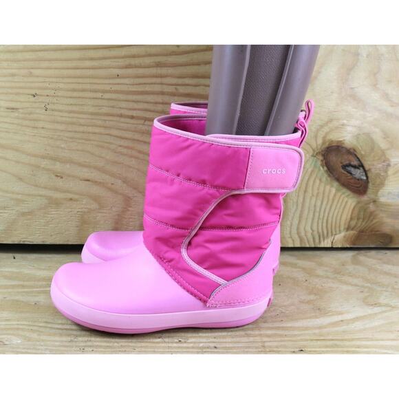 New Crocs Boots Womens 7 Pink Lodgepoint Snow Mid Calf Boot J5 - Picture 1 of 8
